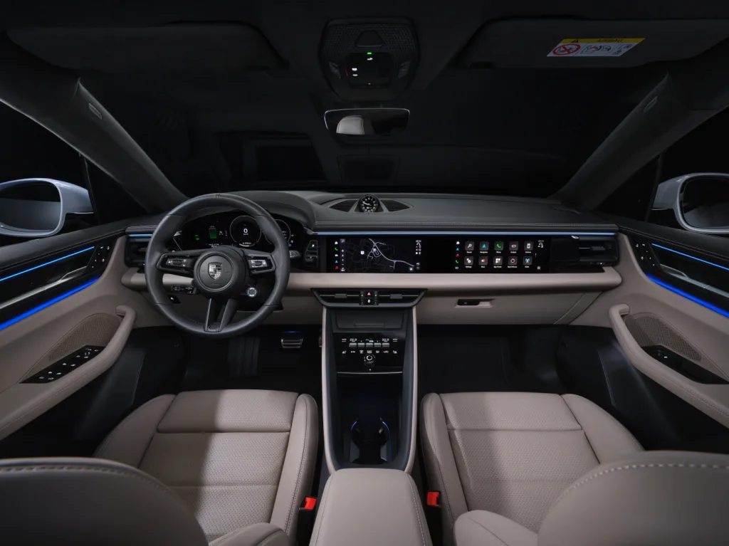 포르쉐 최초 전기 SUV 마칸 일렉트릭 공개, 260km/h까지 순식간 6 포르쉐 마칸 일렉트릭 인테리어