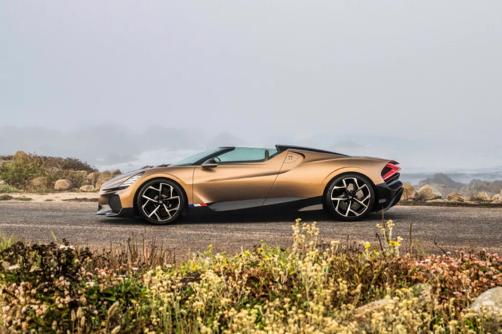 부가티 W16 미스트랄, 세상에서 가장 아름다운 로드스터 4 부가티 W16 미스트랄(BUGATTI_W16-Mistral-Roadster) 3