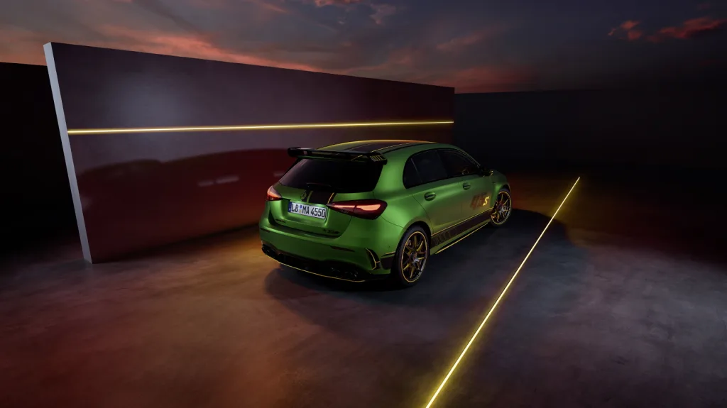 A 45 S 4MATIC+ 2