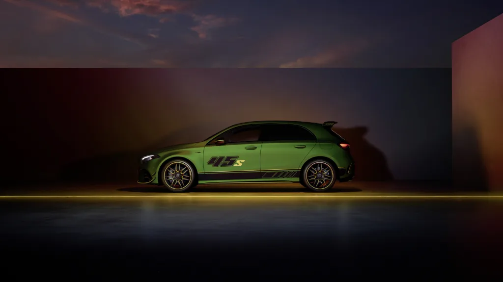 A 45 S 4MATIC+ 3