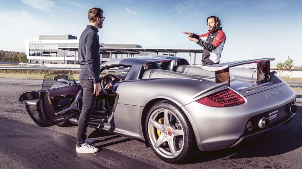 포르쉐 익스피리언스 센터(porsche experience center)