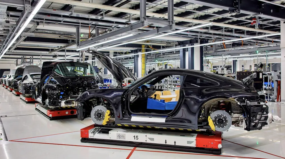 포르쉐 생산하는 주펜하우젠 공장, 과연 어떤 비밀이? 3 포르쉐 공장(Porsche factory)