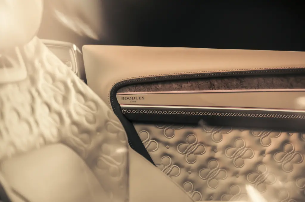벤틀리 컨티넨탈 GTC, 세상 단 1대 만든 뮬리너의 특별한 보석 5 벤틀리 컨티넨탈 GTC (Boodles Continental GTC)