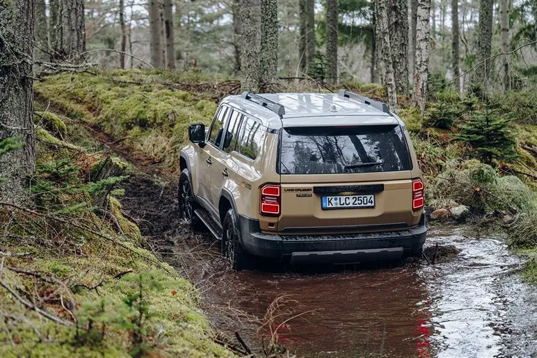 토요타 랜드 크루저 250, 일본 출시 확정한 오프로드 SUV 대명사 3 토요타 랜드 크루저 250(Toyota land cruiser 250)