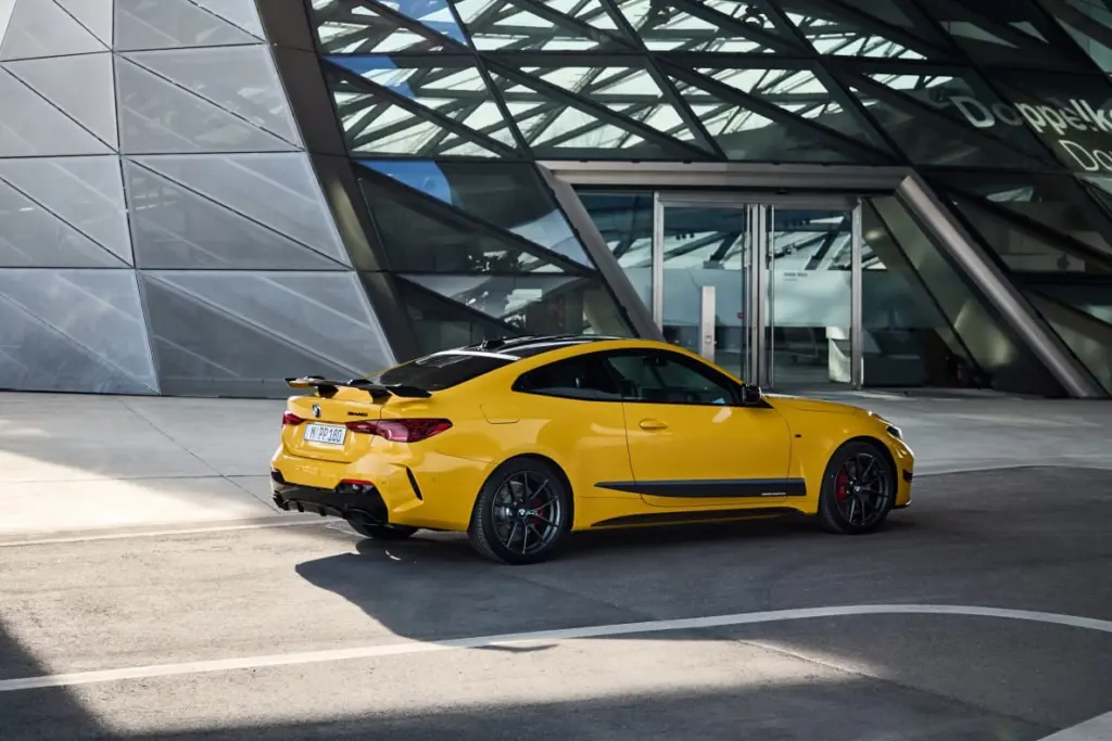 BMW M4를 더 제대로 타는 방법, M4 전용 퍼포먼스 파츠가 필요해 1 BMW M M4 performance parts