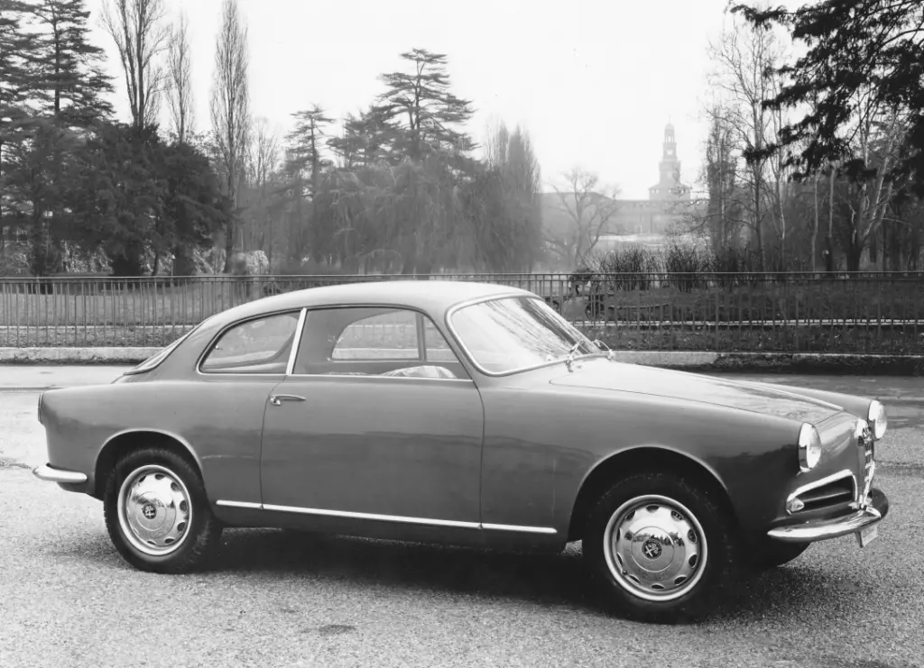 알파로메오 줄리에타 (Alfa romeo Giulietta Sprint)