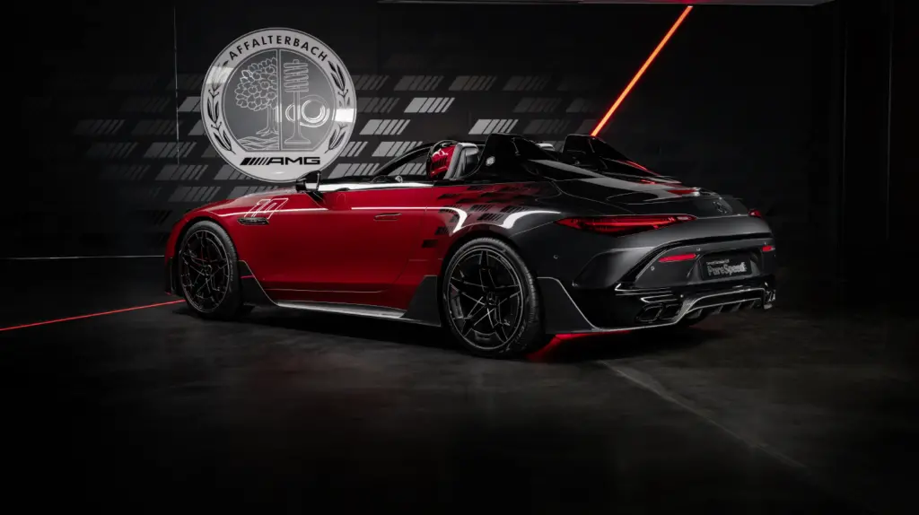 Mercedes‑AMG PureSpeed concept a red and black sports car