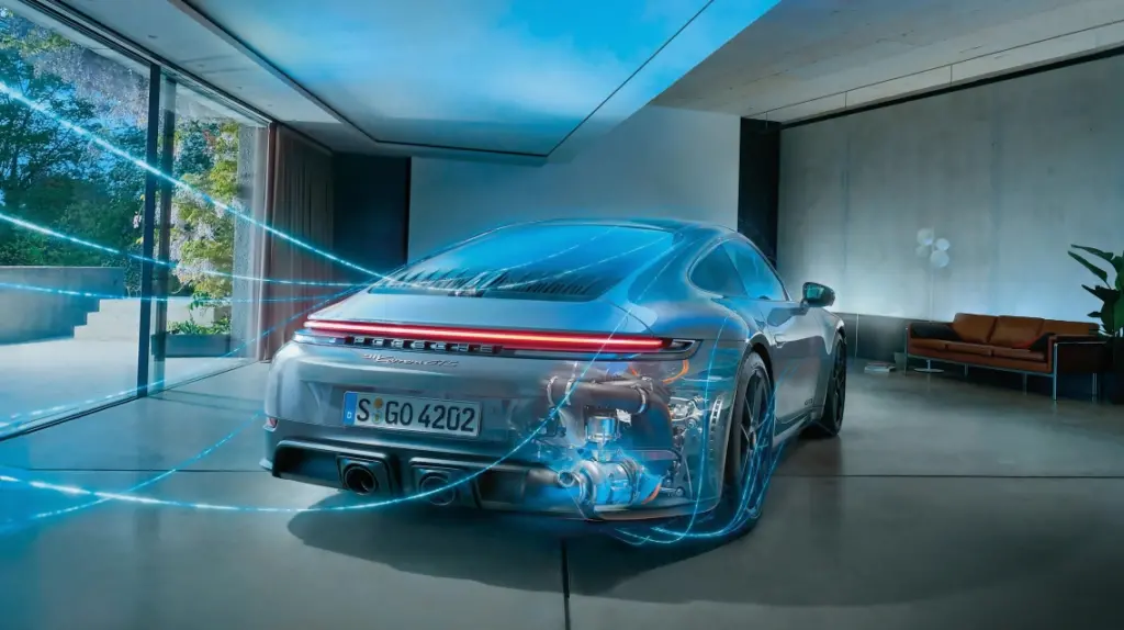 포르쉐 911, 엔진의 진화는 결국 고성능 하이브리드로 이어진다 1 Staying Power: the Porsche 911 drive technology