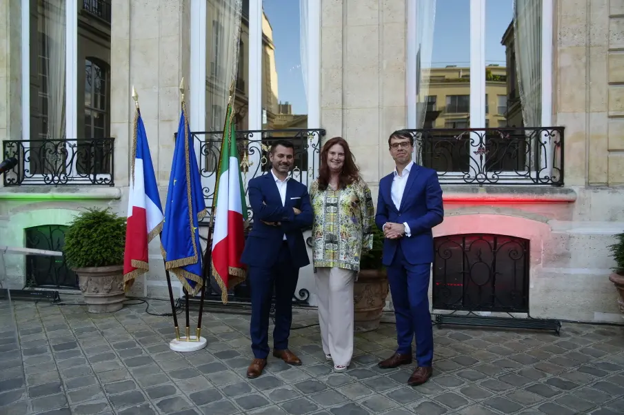 JoelVeranyEmanuelaDAlessandroItalianambassadorinFranceandAlainDescatatLanciaisbackinFranceevent