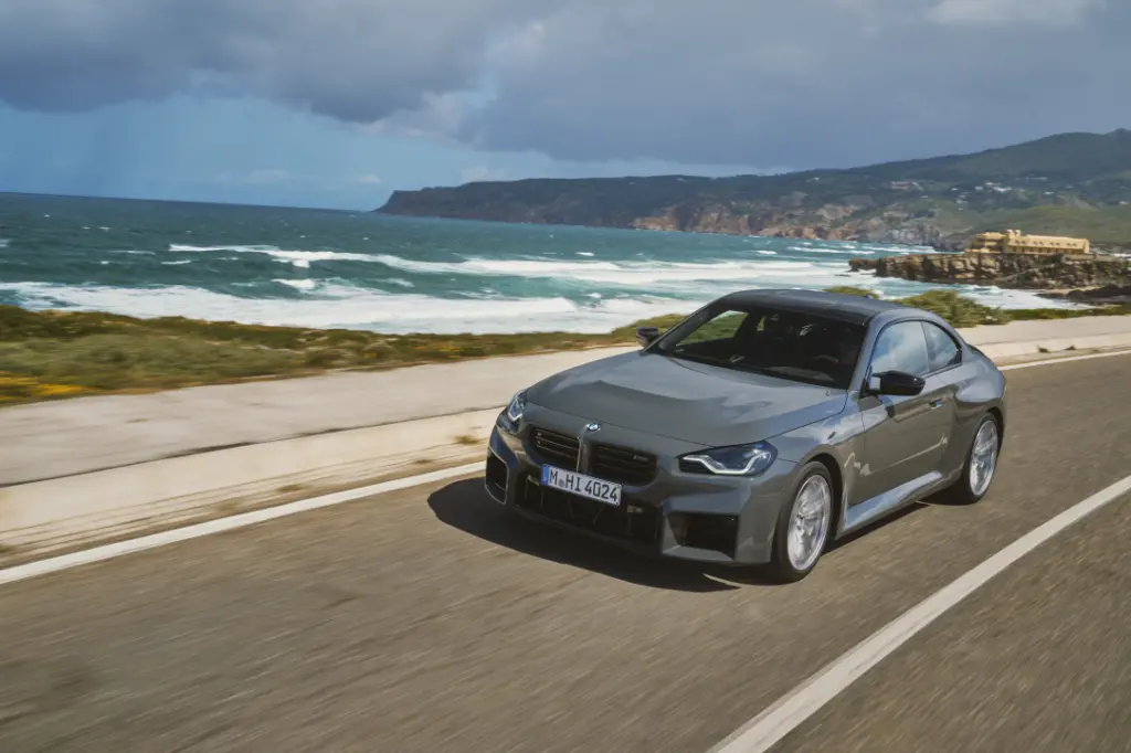 뉴 BMW M2 공개, 퍼포먼스를 완전히 새로운 차원으로 만들다 3 bmw m2