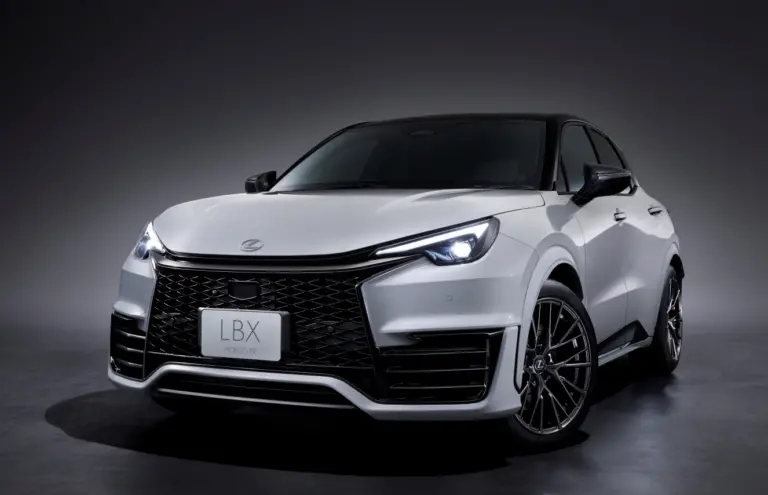 렉서스 LBX (Lexs LBX MORIZO RR)