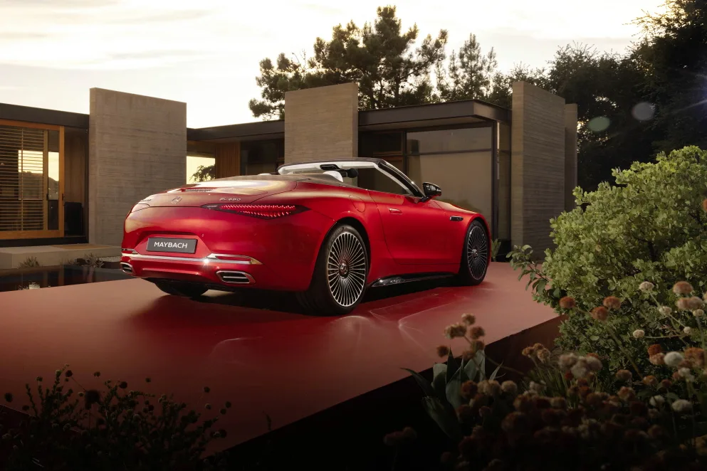 메르세데스-마이바흐 SL 680 모노그램 시리즈, 가장 스포티하다 4 Der neue Mercedes-Maybach SL 680 Monogram Series für das ultimative Open-Air-Erlebnis (vorläufige Werte, Energieverbrauch kombiniert: 13,7l/100 km; CO2-Emissionen kombiniert: 312 g/km; CO2-Klasse: G);Mercedes-Maybach SL 680 Monogram Series (vorläufige Werte, Energieverbrauch kombiniert: 13,7 l/100 km | CO2-Emissionen kombiniert: 312 g/km | CO2-Klasse: G)* The all-new Mercedes-Maybach SL 680 Monogram Series, for the ultimate open-air experience (provisional figures, combined energy consumption: 13.7 l/100 km; combined CO2emissions: 312 g/km; CO2 class: G);Mercedes-Maybach SL 680 Monogram Series (provisional figures, combined energy consumption: 13.7 l/100 km | combined CO2 emissions: 312 g/km |CO2 class: G)*