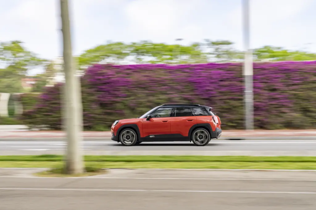 MINI 에이스맨 SE, 405km 달리는 새로운 콘셉트의 전기차 3 MINI ACEMAN