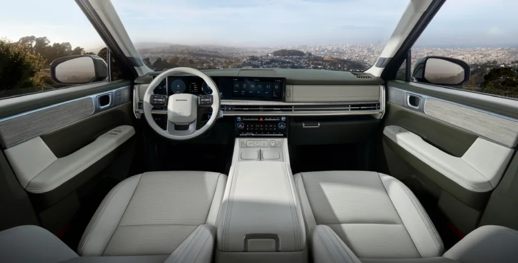 사진3 현대차 2025 싼타페 https://mobilityground.com/wp-content/uploads/2024/08/사진2-현대차-2025-싼타페.jpg
