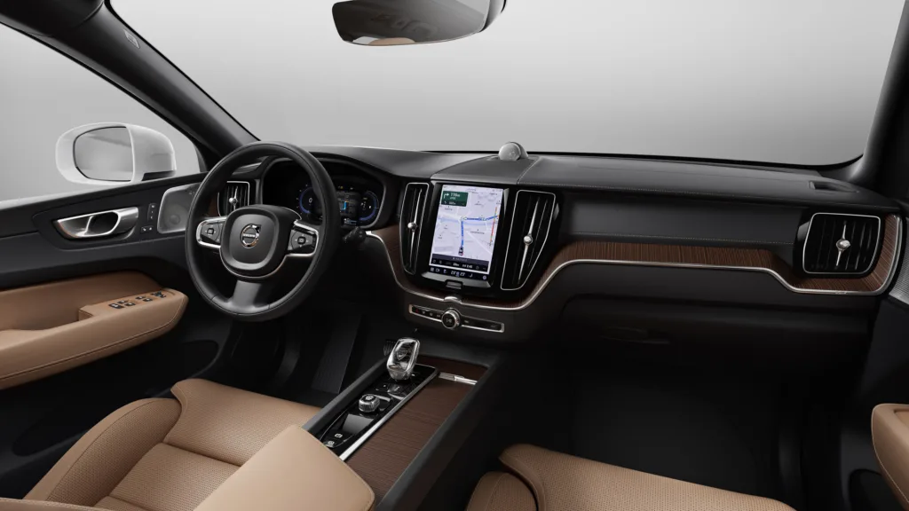 이만큼 팔렸어도 아직 인기는 상한가! 볼보 XC60, 2025년식 출시 3 사진자료3 XC60 인테리어 https://mobilityground.com/wp-content/uploads/2024/08/사진자료2_XC60.jpg