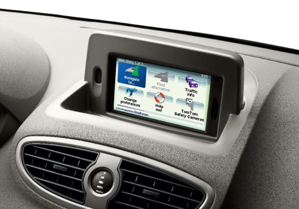 THE EVOLUTION OF TOUCH SCREENS AT RENAULT: AN INTERACTIVE HISTORY OF ERGONOMICS AND DESIGN