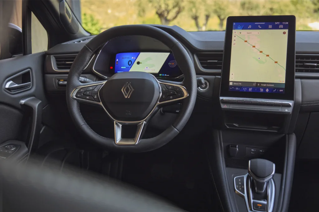 RENAULT SYMBIOZ: ONBOARD THE FAMILY VOITURE À VIVRE