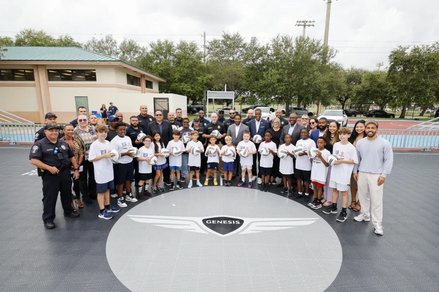 GENESIS, U.S. SOCCER FOUNDATION, AND MLS PLAYERS ASSOCIATION UNVEIL NEW MINI-PITCH AT THE POLICE ATHLETIC LEAGUE (PAL) IN HOLLYWOOD, FLORIDA 1 4839 GENESISU.S.SOCCERFOUNDATIONANDMLSPLAYERSASSOCIATIONUNVEILNEWMINI PITCHATTHEPOLICEATHLETICLEAGUEPALINHOLLYWOODFLORIDA https://mobilityground.com/wp-content/uploads/2024/09/4839-GENESISU.S.SOCCERFOUNDATIONANDMLSPLAYERSASSOCIATIONUNVEILNEWMINI-PITCHATTHEPOLICEATHLETICLEAGUEPALINHOLLYWOODFLORIDA-jpg.webp