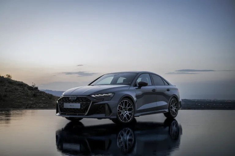 아우디 RS 3. A feast for the senses: upgrade for the Audi RS 3