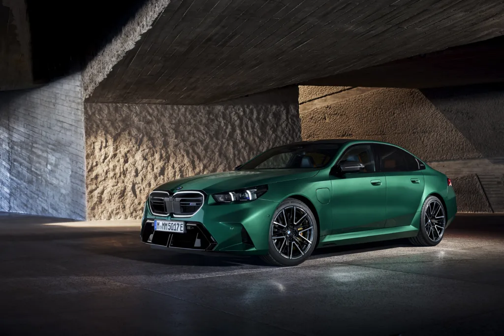 뉴 BMW M5, M의 모든 것이 담겨 있는 새로운 시대의 세단 4 The all-new BMW M5