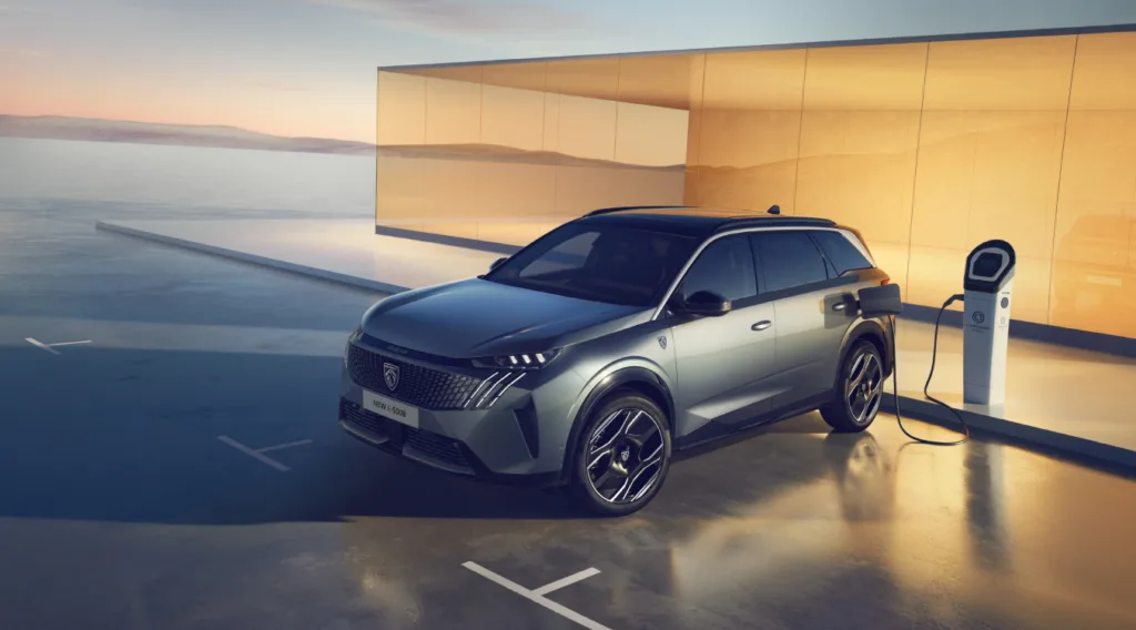 PEUGEOT_E5008_2403STYP_109