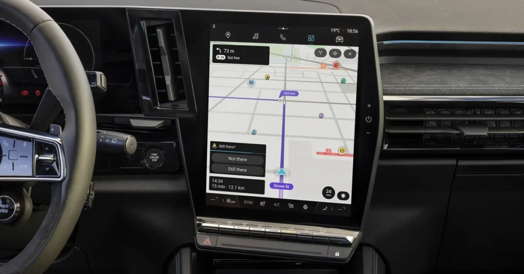 THE EVOLUTION OF TOUCH SCREENS AT RENAULT: AN INTERACTIVE HISTORY OF ERGONOMICS AND DESIGN