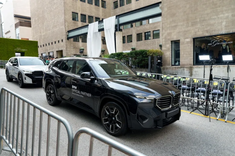 사진3-BMW 코리아, 하이엔드 여성 의류 브랜드 미스지콜렉션의 2025 SS 컬렉션에 공식 파트너로 참여
