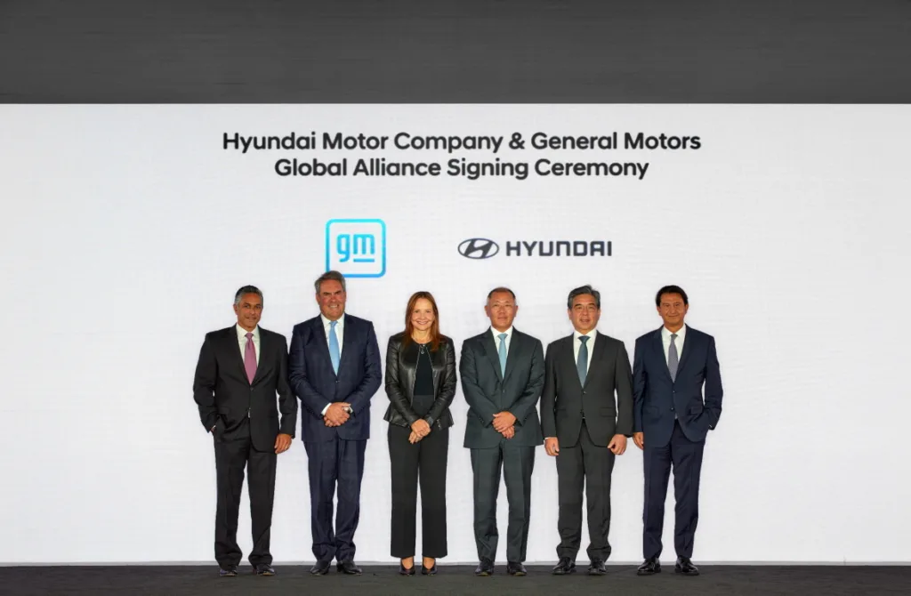 Hyundai Motor Company and General Motors signed MOU for collaboration 2 사진2 현대자동차 美 제네럴 모터스GM 포괄적 협력 위한 MOU 체결 https://mobilityground.com/wp-content/uploads/2024/09/사진4-현대자동차-美-제네럴-모터스GM-포괄적-협력-위한-MOU-체결.jpg