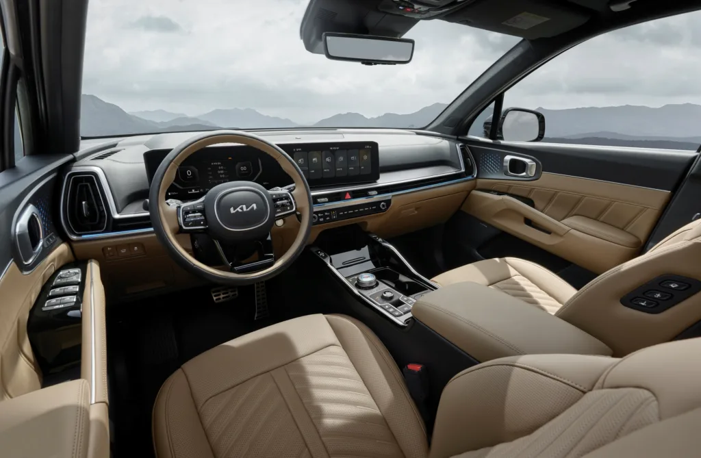 Kia Motors launched 'The 2025 Sorento', a new model of its flagship mid-size SUV Sorento, on Monday (Feb. 2) and began full-scale sales.