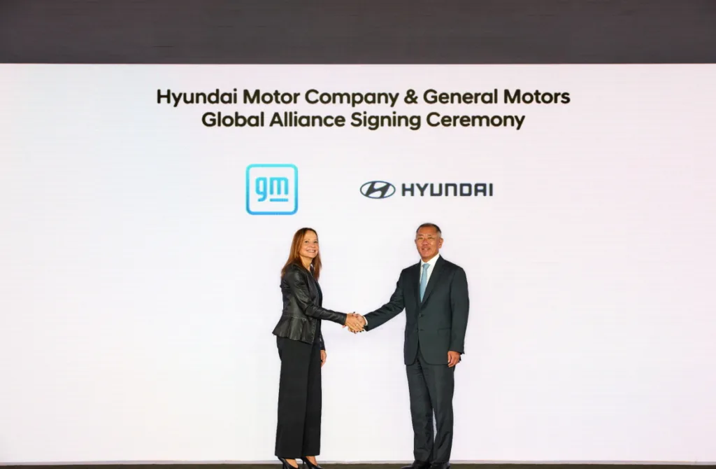Hyundai Motor Company and General Motors signed MOU for collaboration 1 사진4 현대자동차 美 제네럴 모터스GM 포괄적 협력 위한 MOU 체결 https://mobilityground.com/wp-content/uploads/2024/09/사진4-현대자동차-美-제네럴-모터스GM-포괄적-협력-위한-MOU-체결-jpg.webp