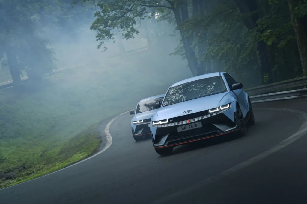 아이오닉 5 N, 테슬라 모델 3 퍼포먼스 압도 (ioniq 5 n vs tesla model 3 performance)