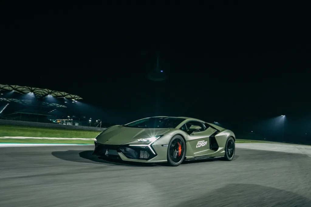 Lamborghini Esperienza Corsa: Thunder Meets Lightning in Southeast Asia