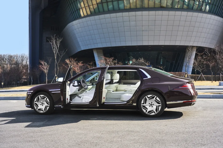 제네시스 에르고 모션 시트, G90부터 GV60까지 편안함을 위해 4 제네시스 에르고 모션 시트 (GENESIS HAS YOUR BACK: ERGO MOTION SEAT TECHNOLOGY APPROVED BY LEADING HEALTH INSTITUTE)