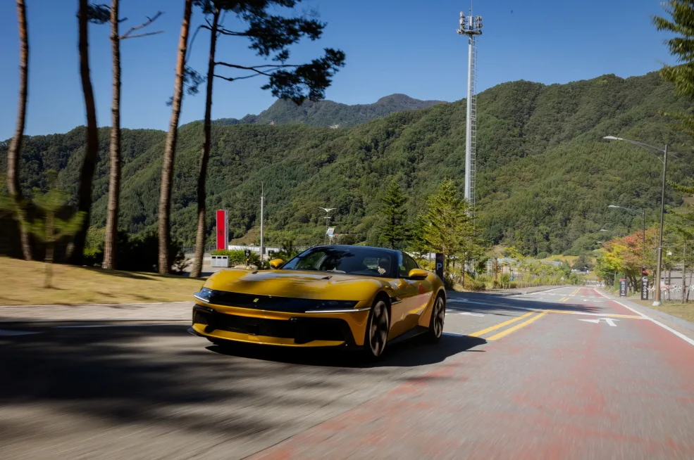 페라리 12칠린드리, ‘2025 카 디자인 어워드‘ 양산차 부문 수상 2 에스페리엔자 페라리 12칠린드리