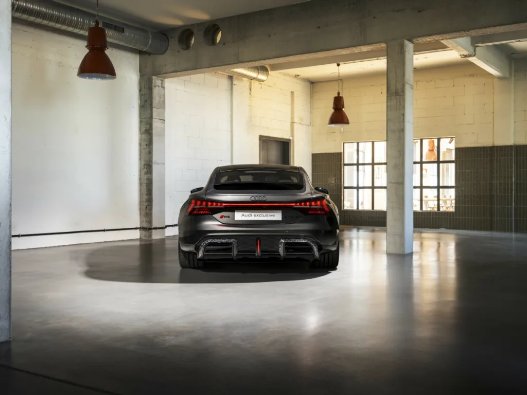 Audi exclusive makes the Audi e-tron GT more personal than ever 5 Static photo, Colour: Arabica grey metallic, customized paint finish, Audi exclusive