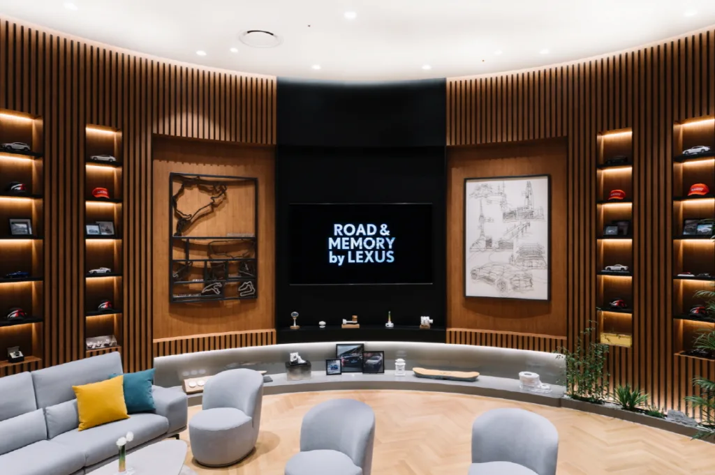 렉서스 커넥트투 CONNECT TO 출입구 외관