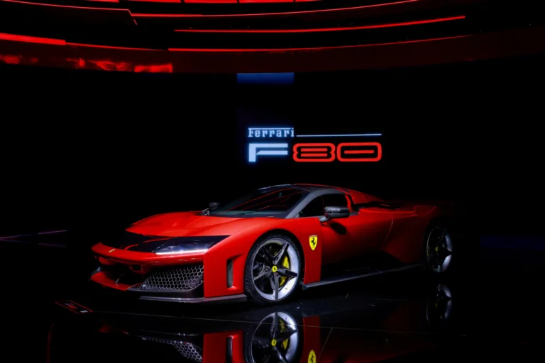 우니베르소 페라리 (Ferrari)