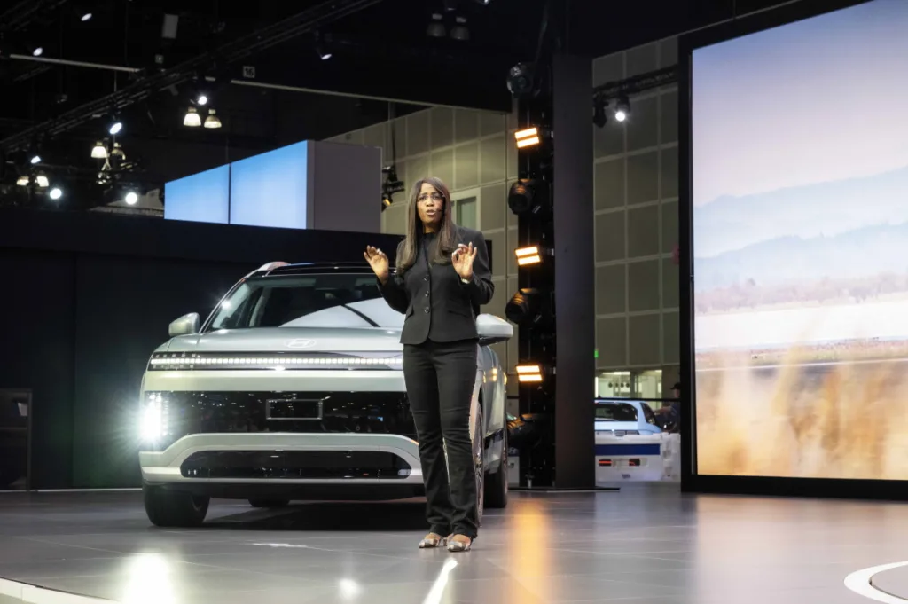 현대자동차, LA 오토쇼에서 ‘아이오닉 9’, ‘이니시움’ 공개 3 241122 현대차 2024 LA 오토쇼 참가 사진7 https://mobilityground.com/wp-content/uploads/2024/11/241122-현대차-2024-LA-오토쇼-참가-사진1.webp