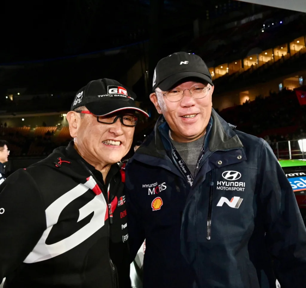 2024 WRC 대기록 작성, 현대차 티에리 누빌 드라이버 우승 달성 3 241124 사진 4 현대자동차 월드랠리팀 2024 WRC 시즌 드라이버 부문 우승 https://mobilityground.com/wp-content/uploads/2024/11/241124-사진-2-현대자동차-월드랠리팀-2024-WRC-시즌-드라이버-부문-우승.webp