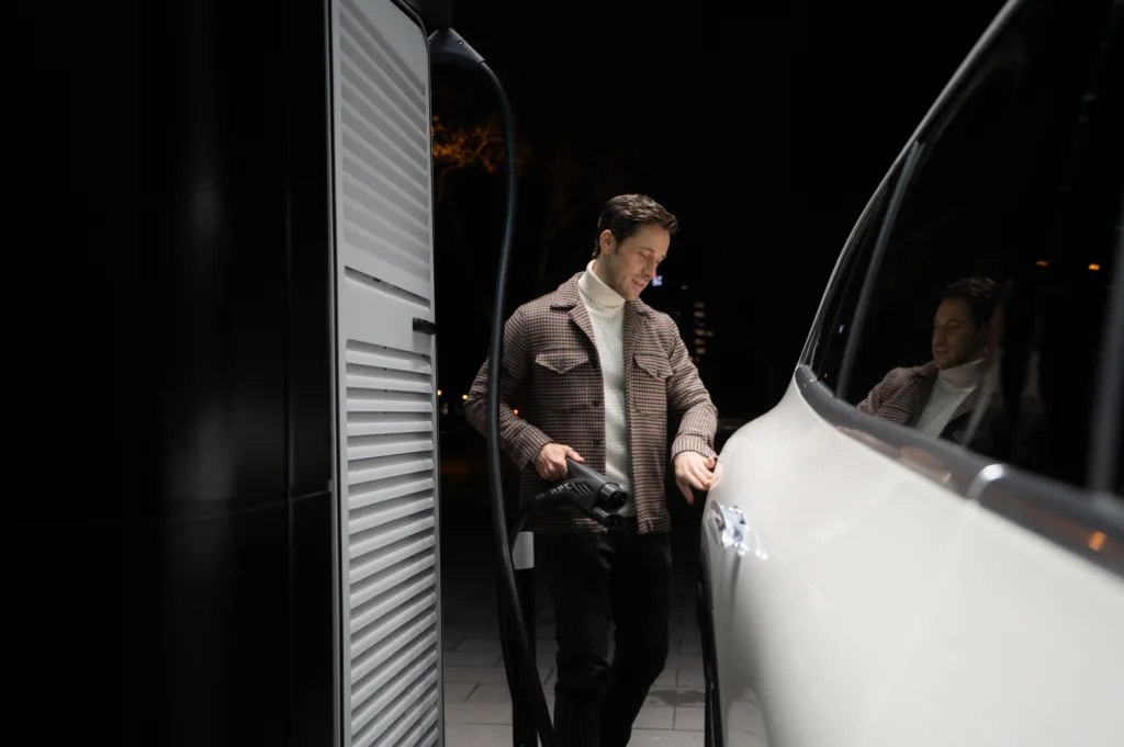 메르세데스-벤츠 메르세데스 미 차지 Digital Charging Service Mercedes me Charge Expands Rapidly: Global Charging Network Reaches New Milestone of 2 Million Charging Points