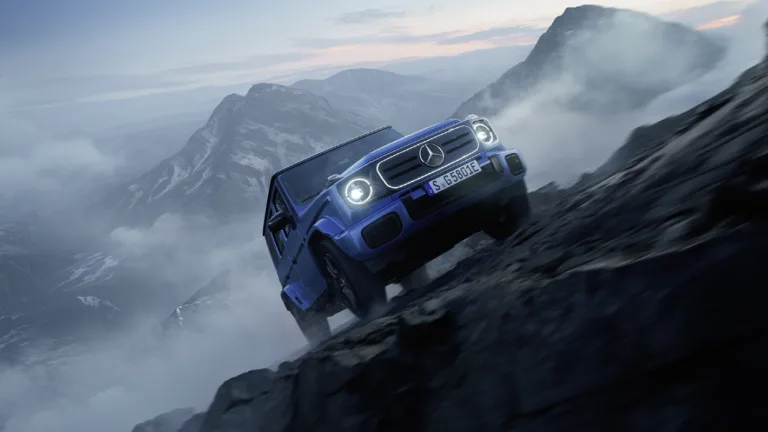 메르세데스-벤츠 G 580 with EQ 테크놀로지 “The Rise of Electric”: Starring Bradley Cooper in global campaign of the electric G-Class