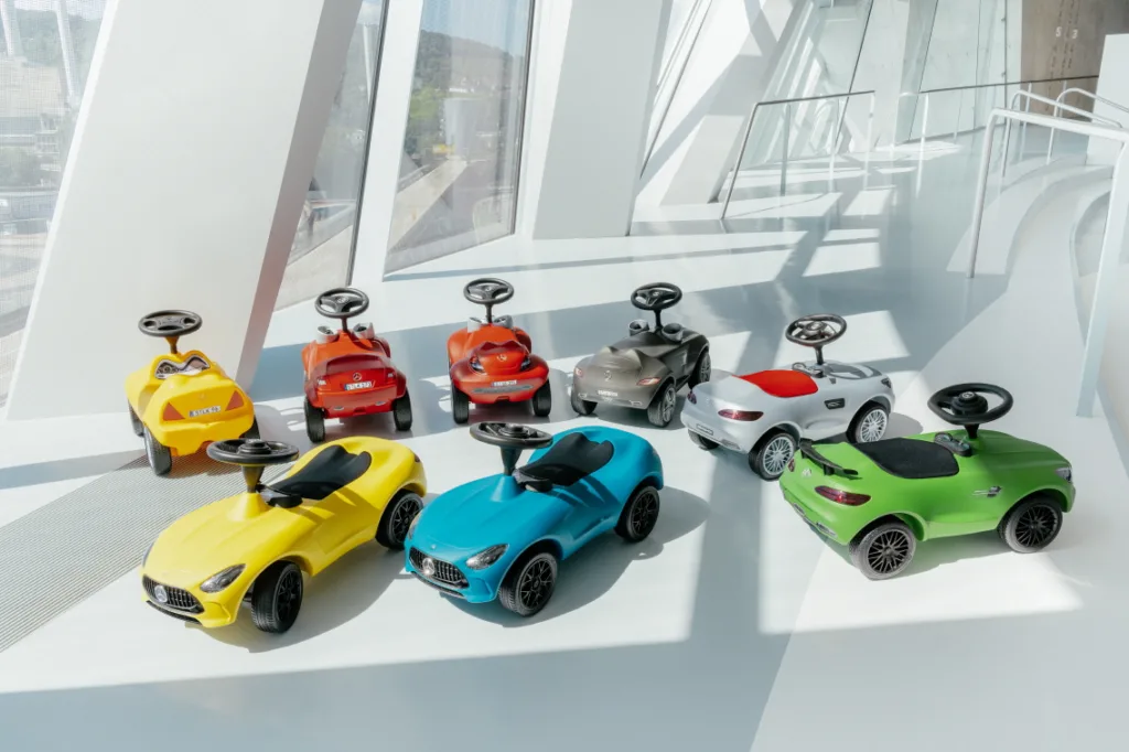 메르세데스-AMG GT, 아빠의 드림카, 7세대 바비-AMG도 드림카? 4 Die verschiedenen Generationen des Bobby-Benz und des Bobby-AMG The different generations of the Bobby-Benz and the Bobby-AMG