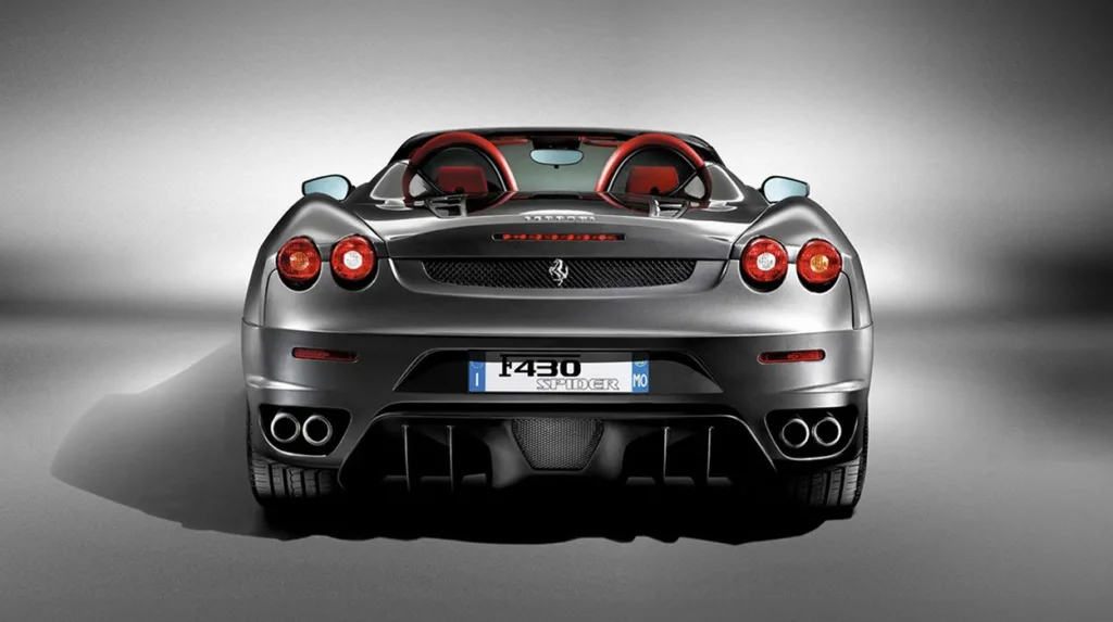 페라리 V8 탑재한 위대한 모델, 360 모데나에서 F430까지 8 페라리, While the Ferrari 360 Modena was always going to be a hard act to follow, the Ferrari F430’s sharp silhouette and high-tech credentials made it a more than worthy successor