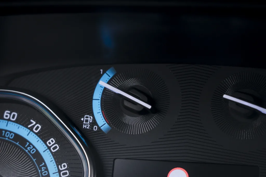 복스홀, 영국 고객 대상 500km 달리는 수소 전기 밴 시험 운행 시작 5 복스홀 수소전기밴 First customer trials of Vauxhall Vivaro HYDROGEN in the UK are underway