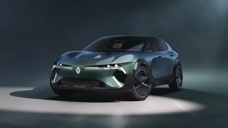 르노 엠블렘 (Renault Emblème demo car)