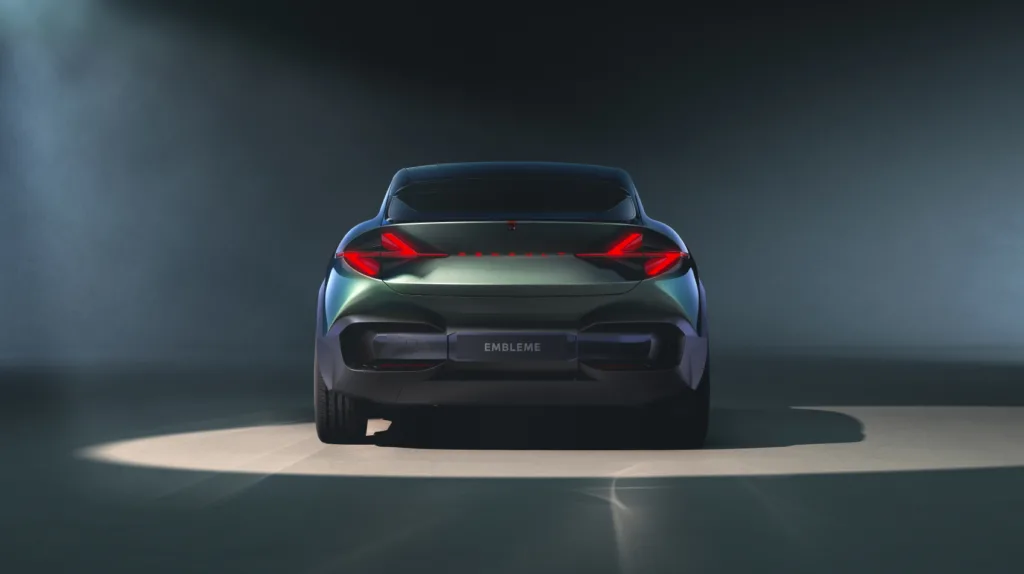 Renault Embleme demo car 6 https://mobilityground.com/wp-content/uploads/2024/11/Renault-Embleme-demo-car-1.webp