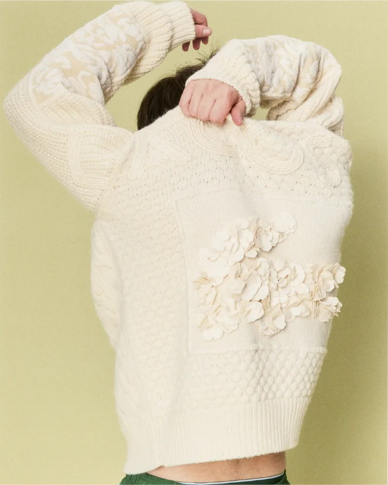 라코스테LACOSTE 메종 르마리에와 엠브로이더리 컬렉션 3 https://mobilityground.com/wp-content/uploads/2024/11/라코스테LACOSTE-메종-르마리에와-엠브로이더리-컬렉션-1.webp