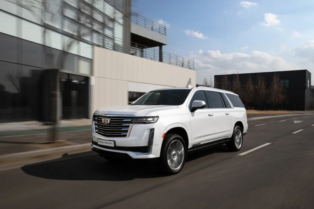 캐딜락, 11월 에스컬레이드 구매하면 최대 1,000만원 할인 1 캐딜락 에스컬레이드 ESV