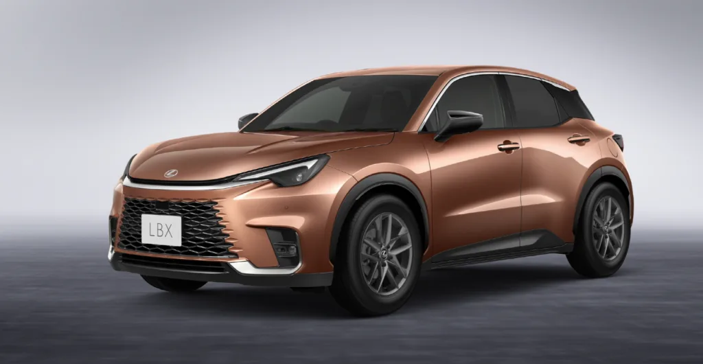 LEXUSは、「LBX」に“Elegant”をラインアップに追加設定し、全国のレクサス店を通じて10月31日に発売しました。