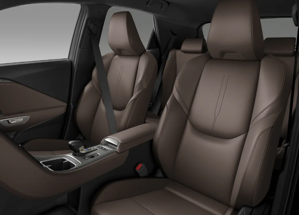 LEXUSは、「LBX」に“Elegant”をラインアップに追加設定し、全国のレクサス店を通じて10月31日に発売しました。